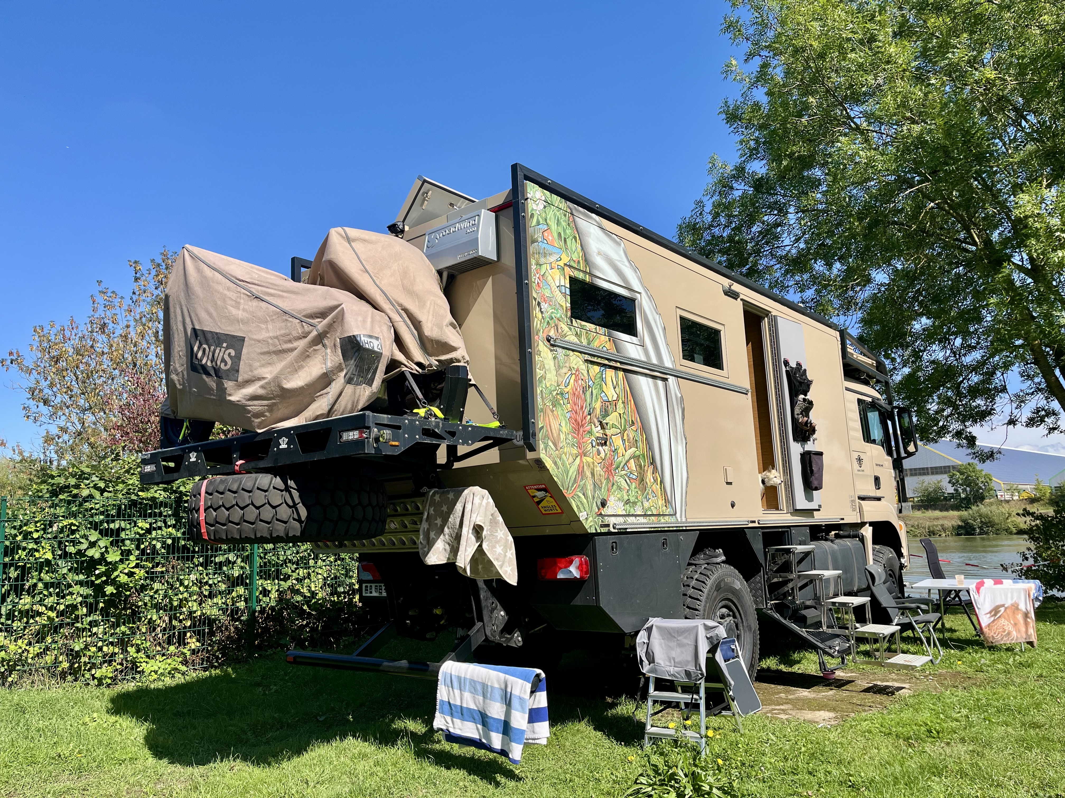 Angekommen und aufgebaut