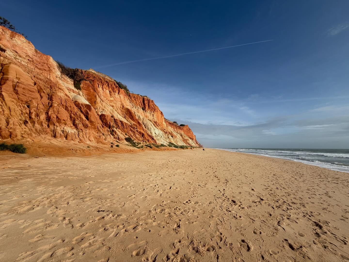 Bewölkter Himmel über der Algarve