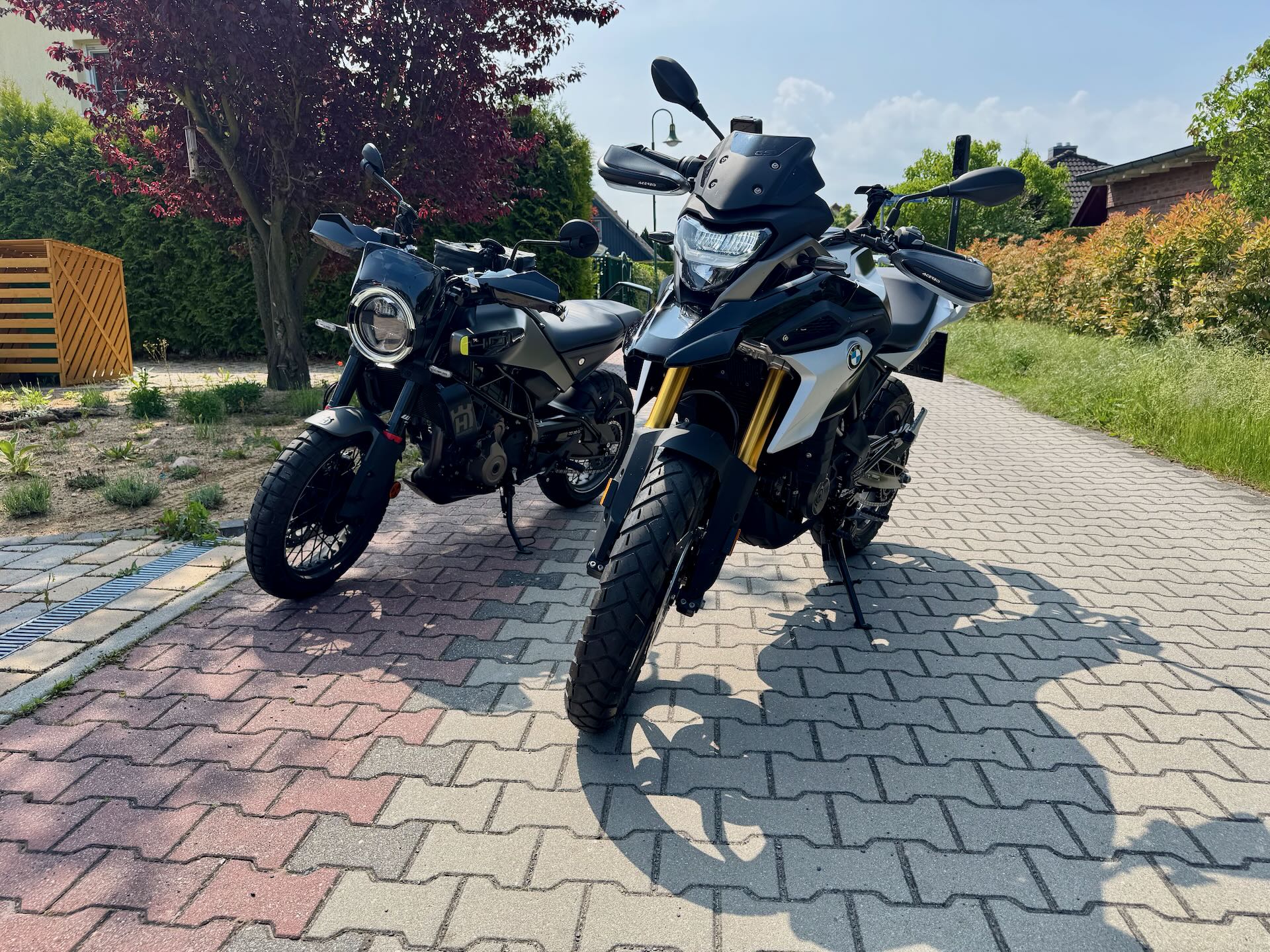BMW G 310 GS with Raven